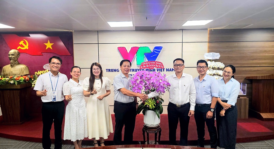 UFM tri ân các cơ quan báo chí nhân kỷ niệm 101 năm Ngày Báo chí Cách mạng Việt Nam