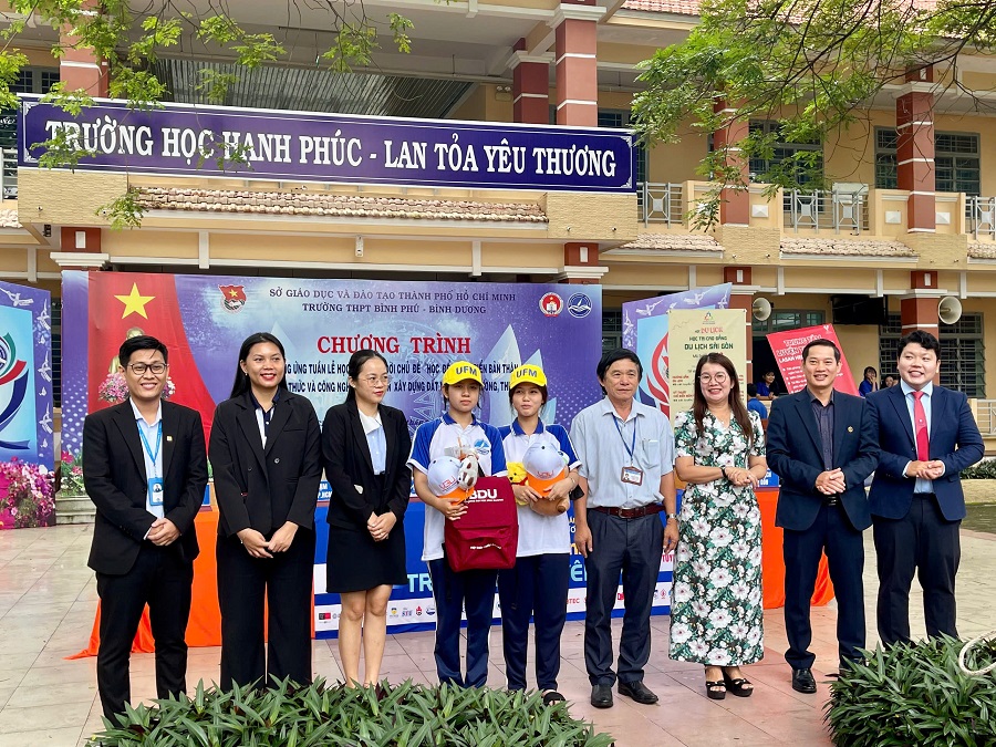 “Bản lĩnh chọn ngành” lan tỏa tại 4 Trường THPT tại tỉnh Bình Dương cũ: UFM thắp lửa định hướng tương lai